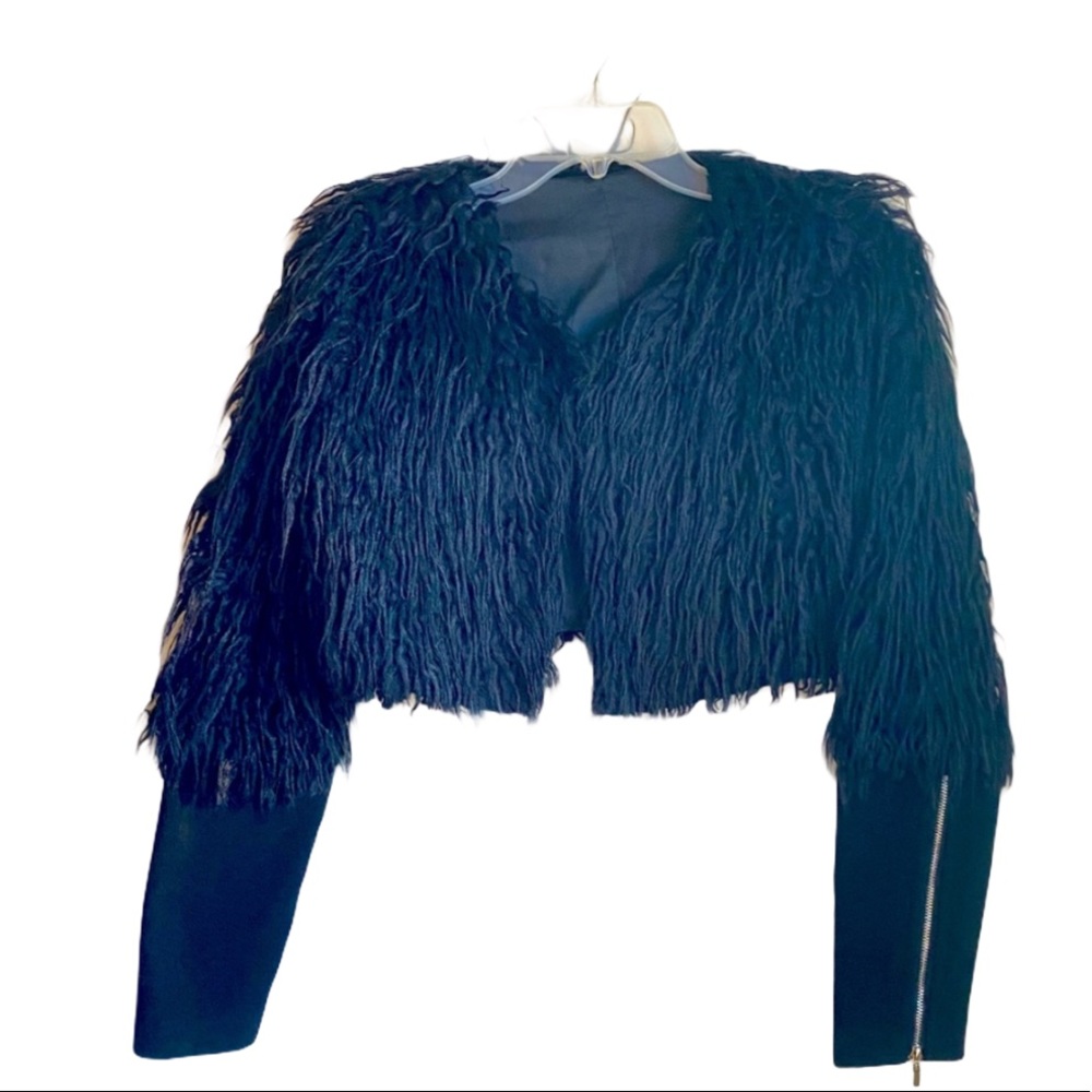 💝 Vegan Faux Fur Cropped Jacket Goth Medium